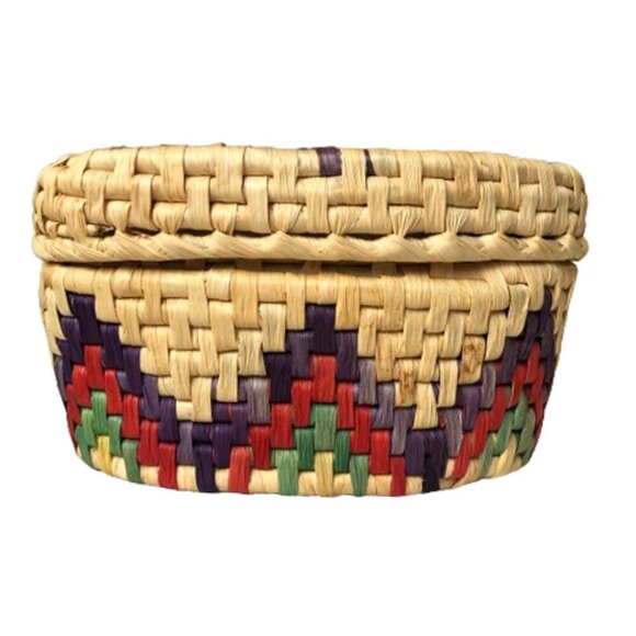 Two piece colorful raffia woven nesting basket container set with lids - Picture 4 of 16
